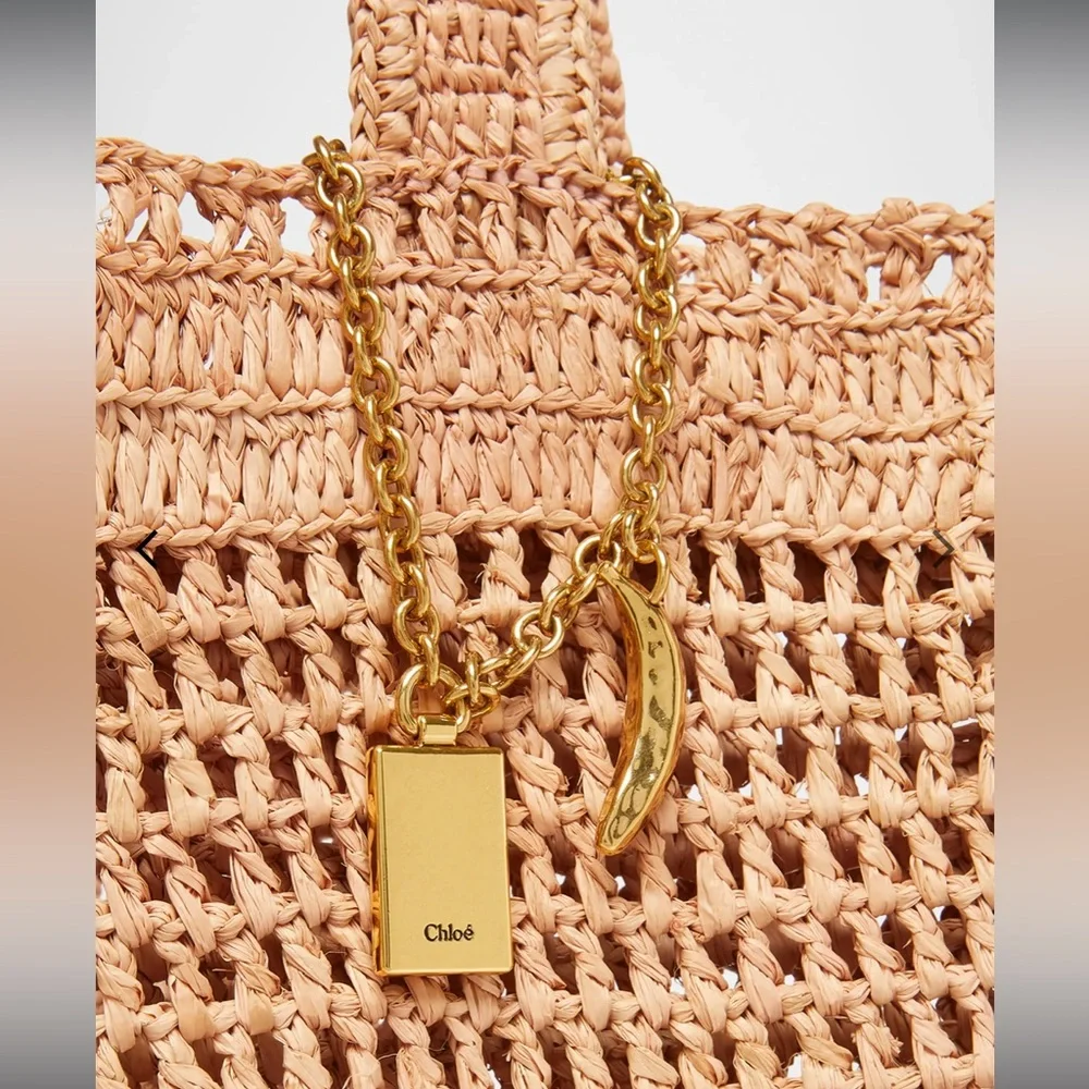 Chloe Summer Banana Tote Bag in Crochet Fabric Summery Beige - Picture 4 of 5